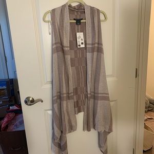 NWT soft tan plaid swing vest